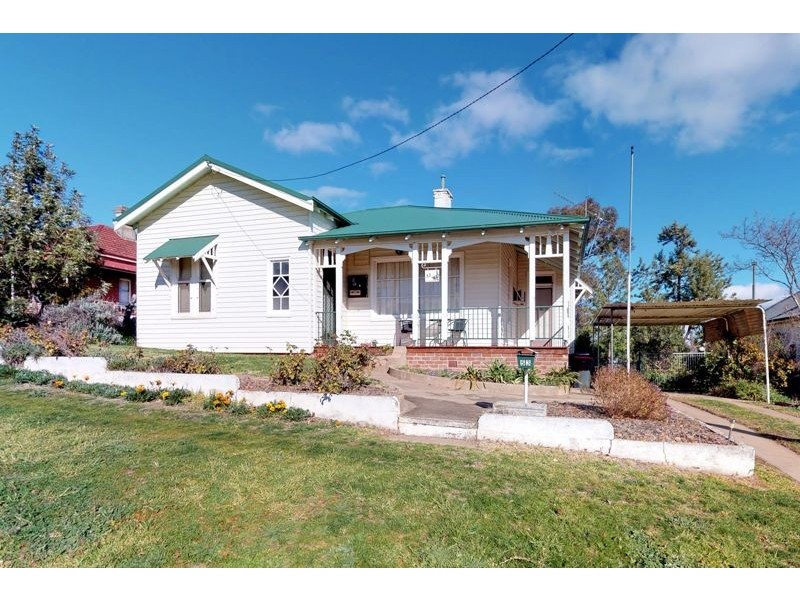 53 Hill Street, Junee NSW 2663
