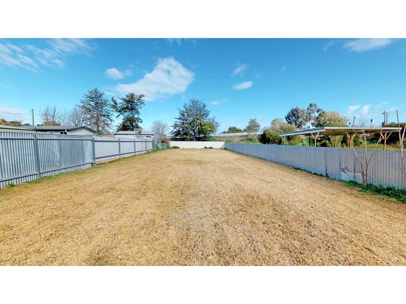 7 Hill St, Junee NSW 2663