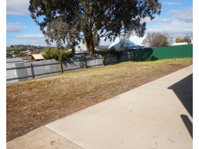 4 Harold Street, Junee NSW 2663