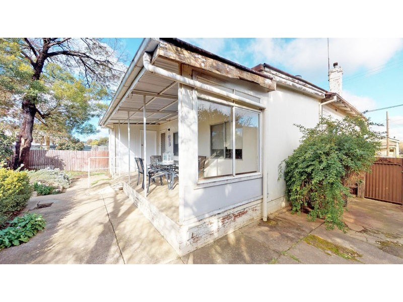 24 Elizabeth Street, Junee NSW 2663