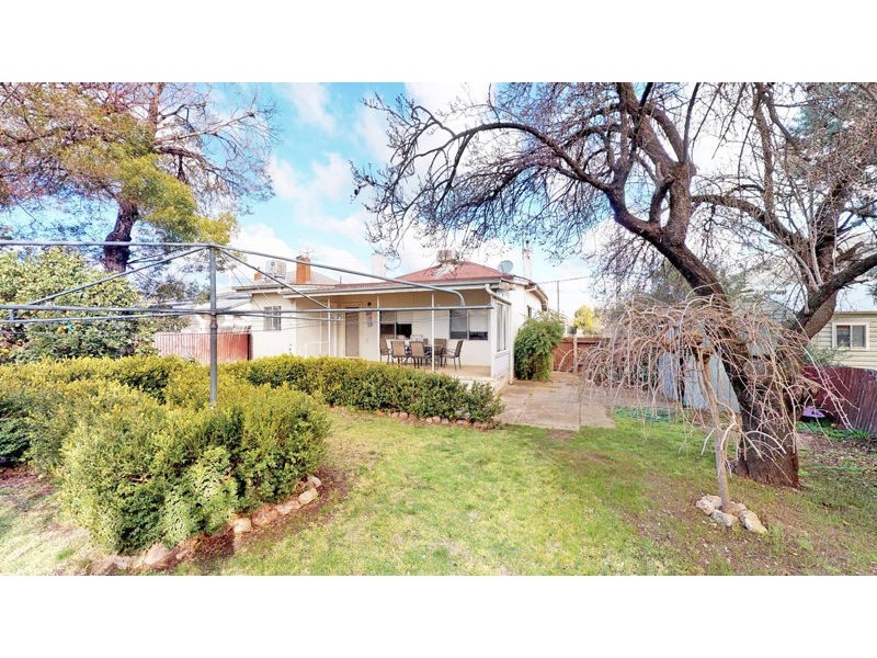 24 Elizabeth Street, Junee NSW 2663