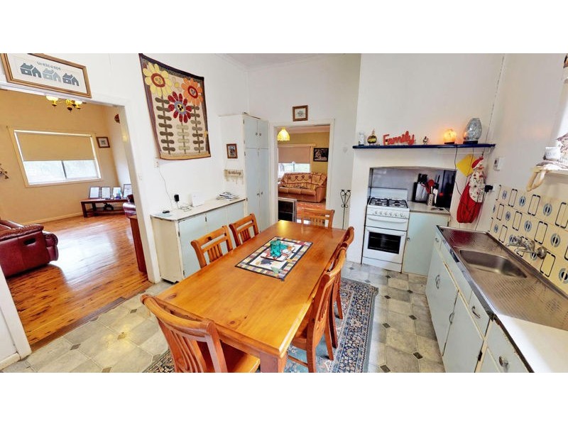 24 Elizabeth Street, Junee NSW 2663