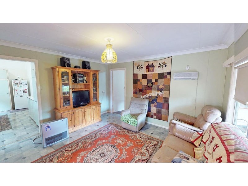 24 Elizabeth Street, Junee NSW 2663