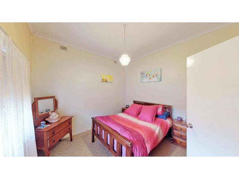 24 Elizabeth Street, Junee NSW 2663