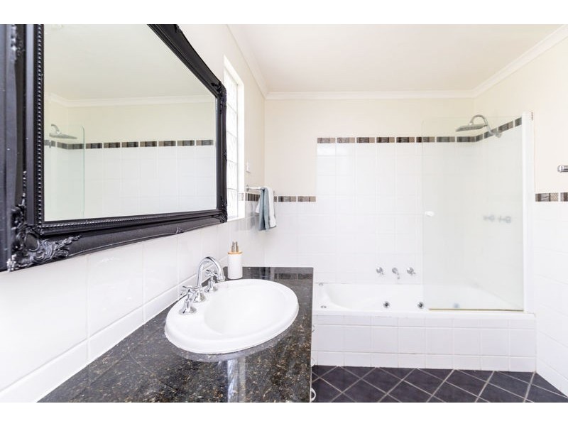 28 George St, Junee NSW 2663