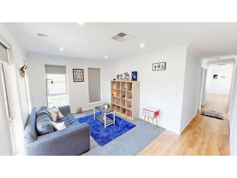 11 Hill Street, Junee NSW 2663