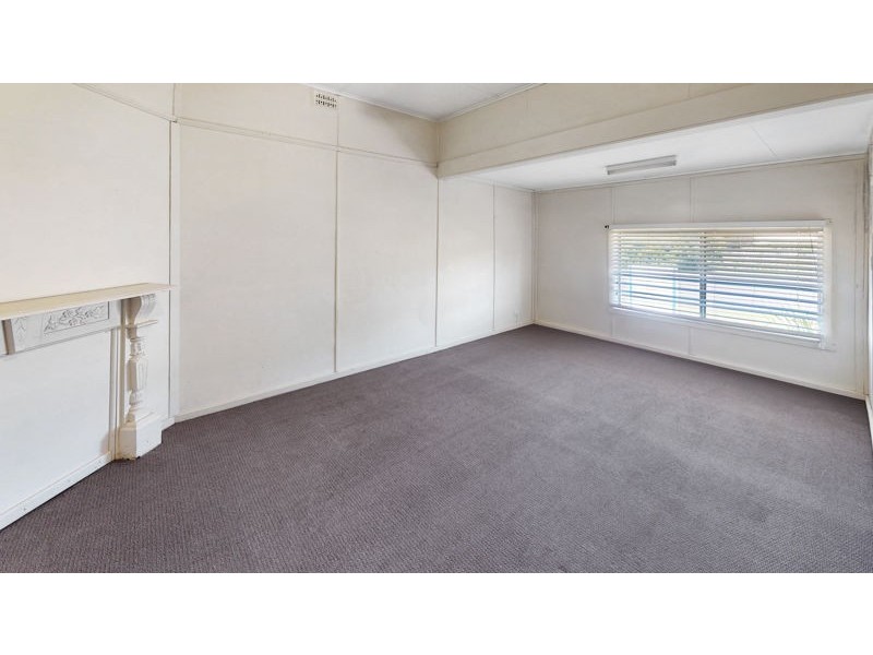 25 King Street, Junee NSW 2663