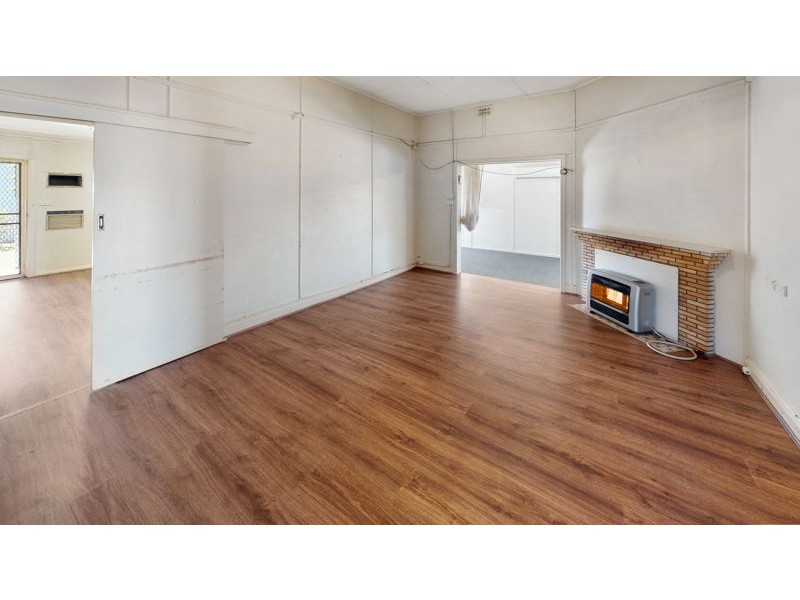 25 King Street, Junee NSW 2663