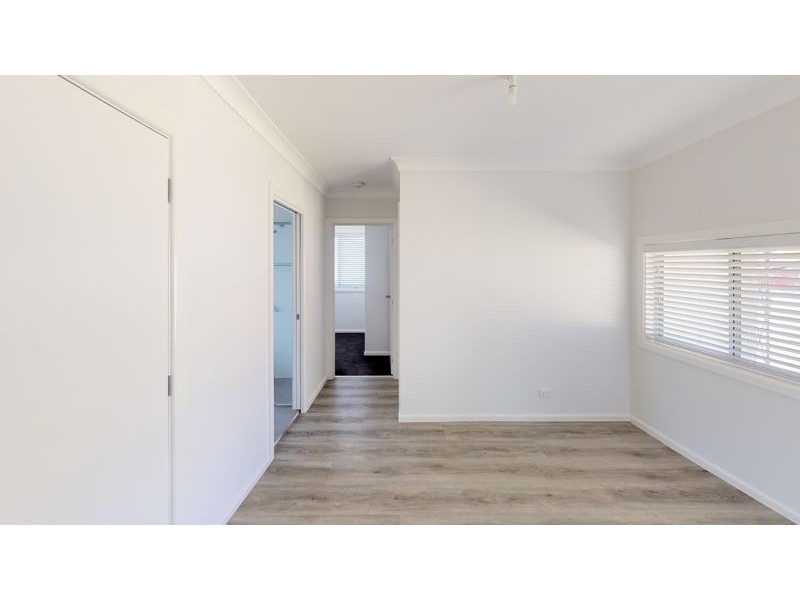 64 George Street, Junee NSW 2663