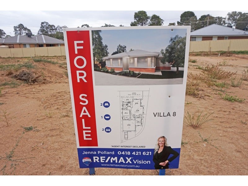 TOWNHOUSE 8 Waratah Drive, Junee NSW 2663