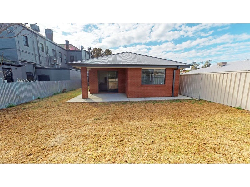 7 Hill St, Junee NSW 2663