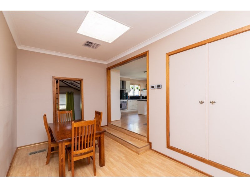 16 Knight Street, Junee NSW 2663