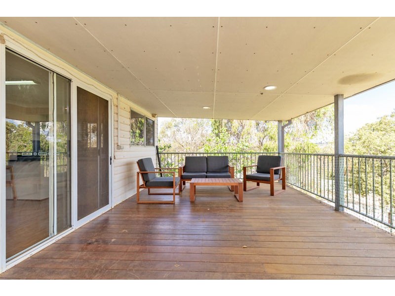 16 Knight Street, Junee NSW 2663