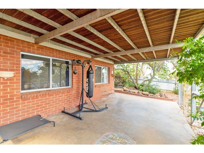 16 Knight Street, Junee NSW 2663