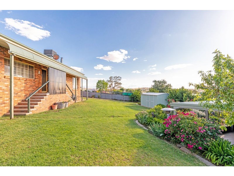 5 Cassia Way, Junee NSW 2663