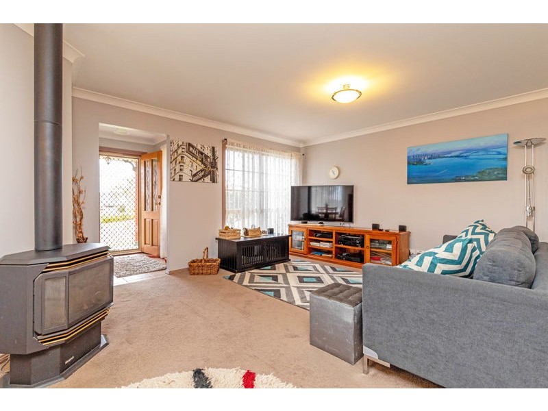 5 Pike Place, Junee NSW 2663