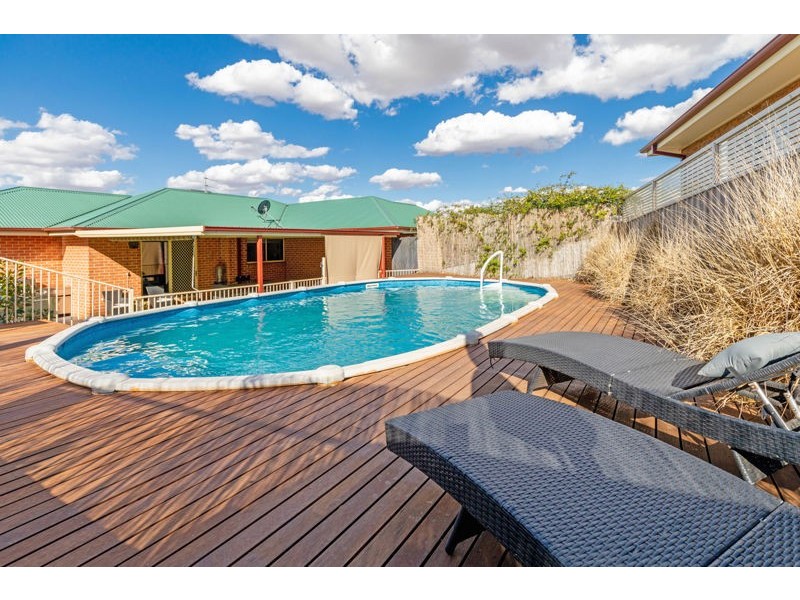 5 Pike Place, Junee NSW 2663