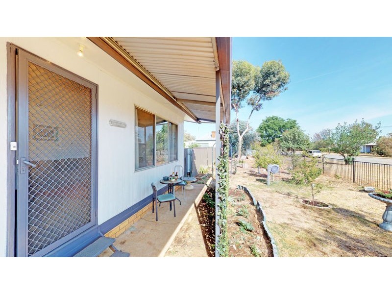 29 Loch St, Ganmain NSW 2702