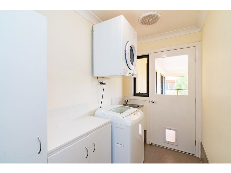 41 John Potts Dr, Junee NSW 2663