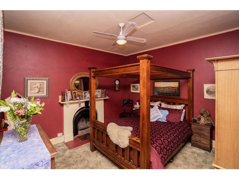 37 Thomas Street, Junee NSW 2663