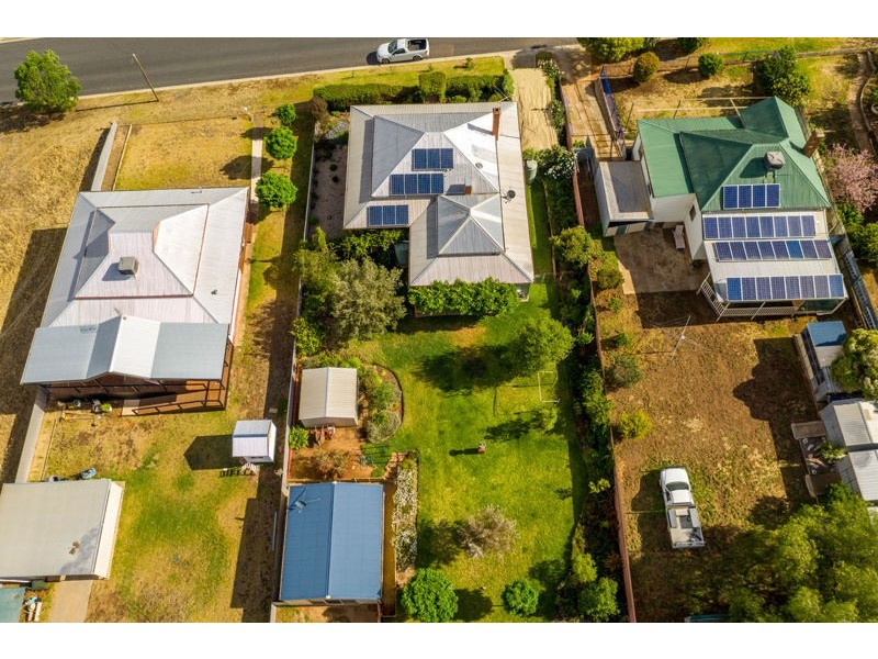 37 Thomas Street, Junee NSW 2663