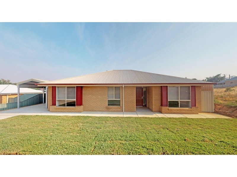 12 Church St, Junee NSW 2663