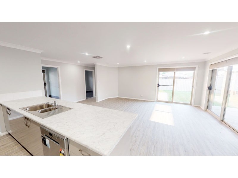 12 Church St, Junee NSW 2663