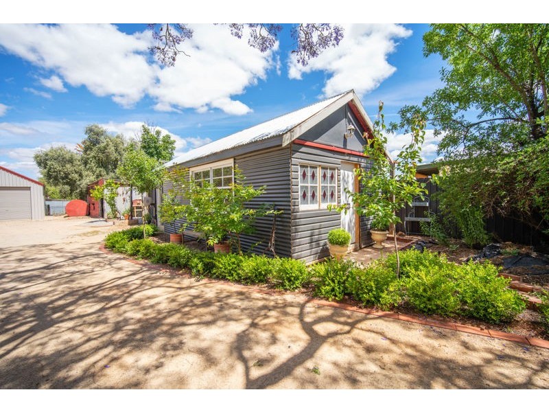 14 Mimosa St, Coolamon NSW 2701