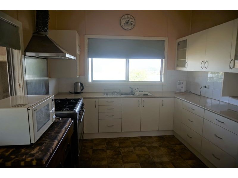 60 Percy Street, Junee NSW 2663