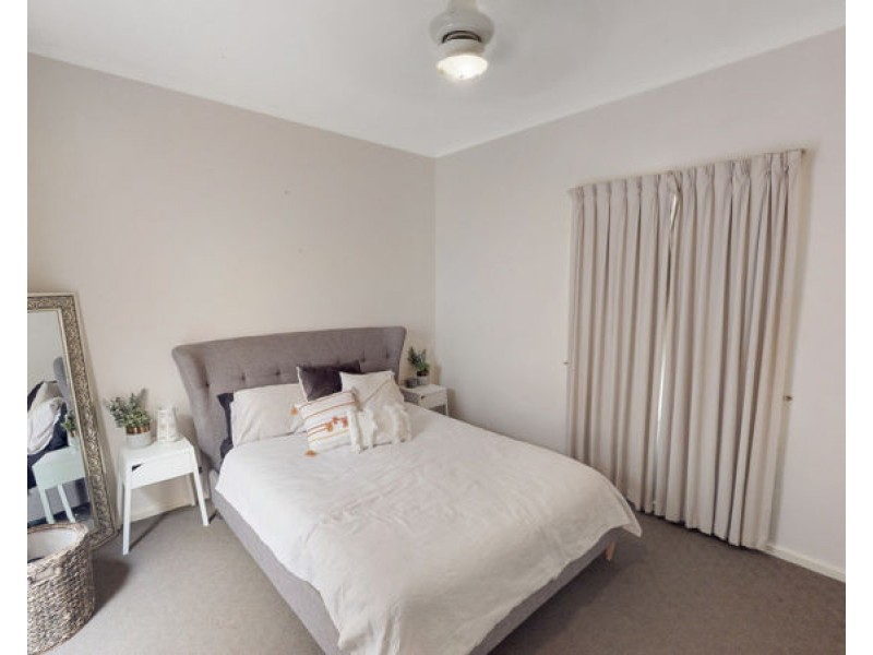 9 & 9A Thomas St, Junee NSW 2663