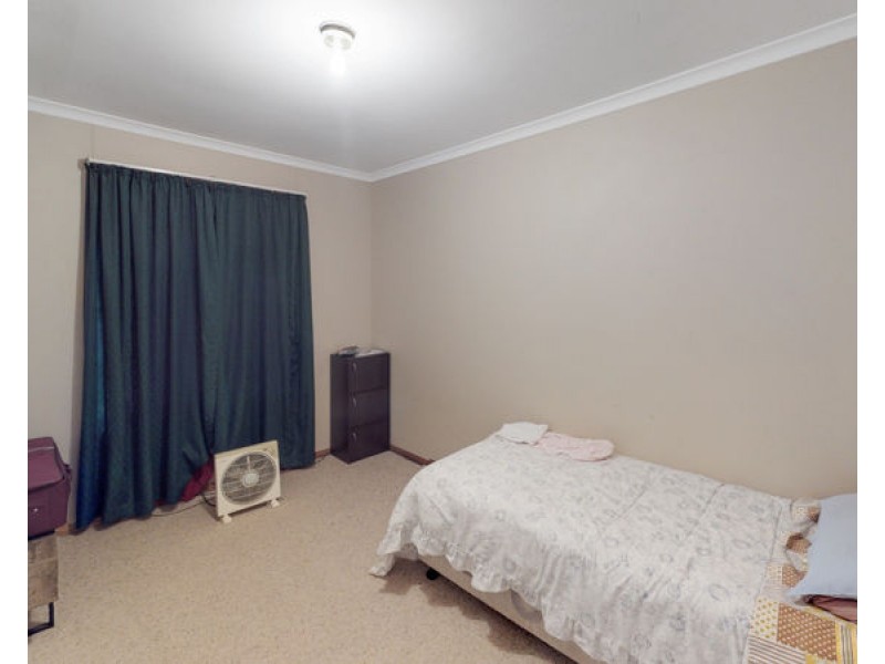 9 & 9A Thomas St, Junee NSW 2663