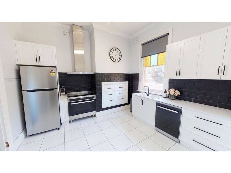 102 – 104 Methul Street, Coolamon NSW 2701