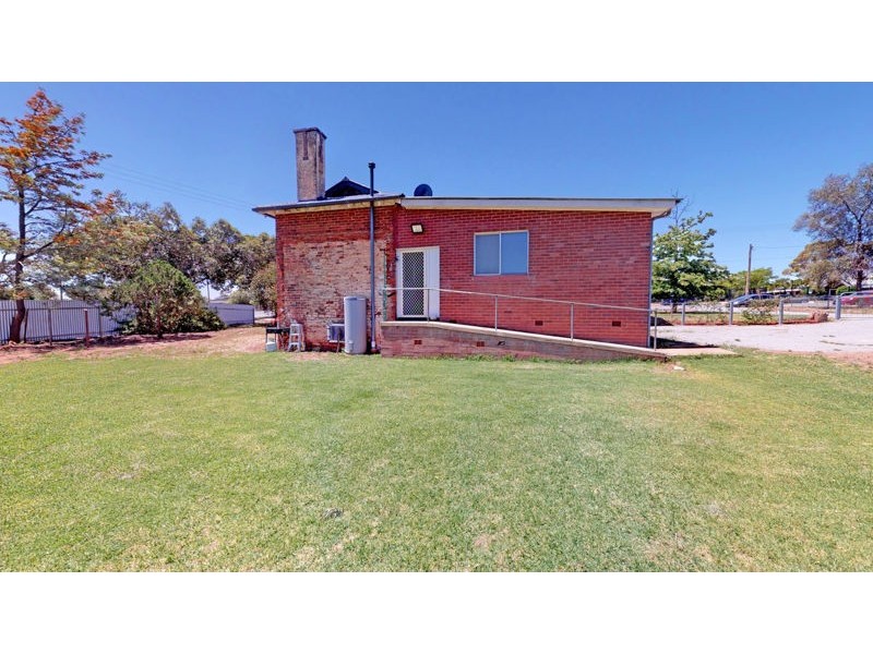102 – 104 Methul Street, Coolamon NSW 2701