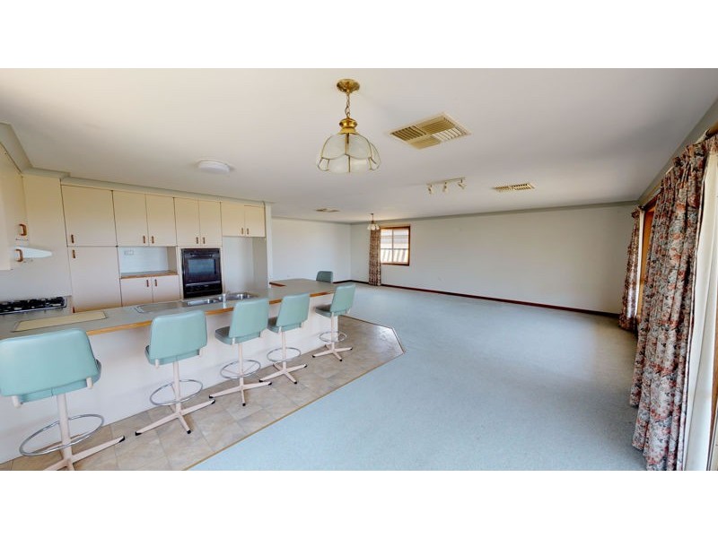 13 Cassia Way, Junee NSW 2663