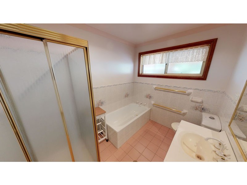 13 Cassia Way, Junee NSW 2663