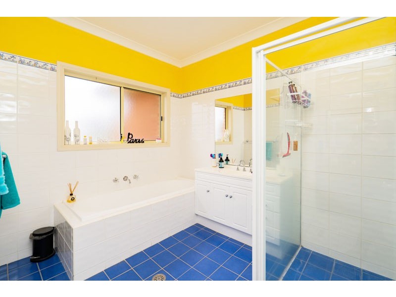 61 Tathra Dr, Junee NSW 2663