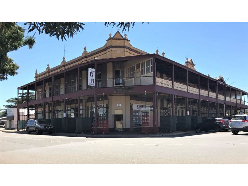 6 Humphrys Street, Junee NSW 2663