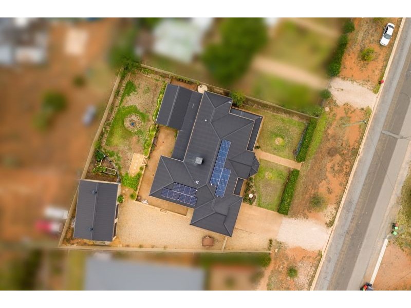 7 Stinson Street, Coolamon NSW 2701