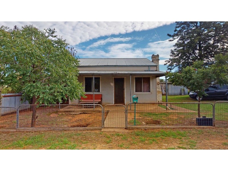 29 Regent Street, Junee NSW 2663