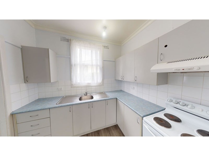 8 Cedric Street, Junee NSW 2663