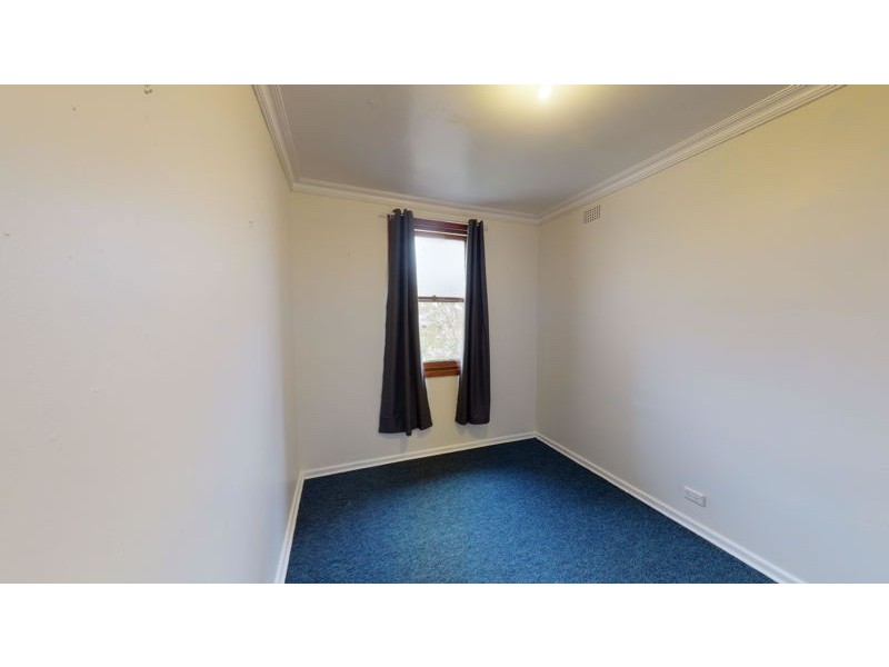 8 Cedric Street, Junee NSW 2663