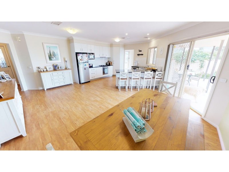 11 Adams Street, Junee NSW 2663