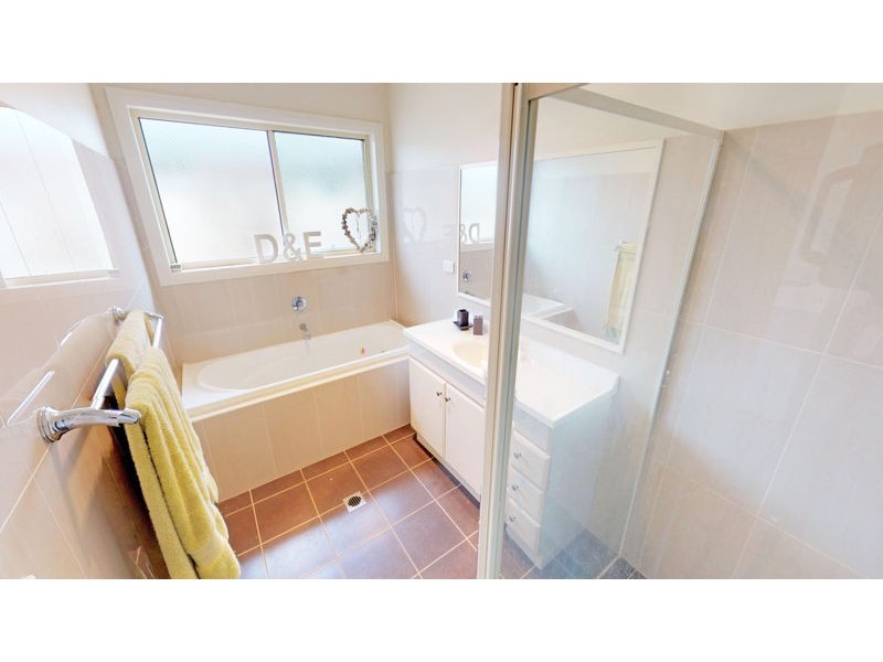 11 Adams Street, Junee NSW 2663