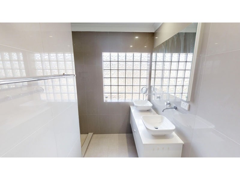 11 Adams Street, Junee NSW 2663