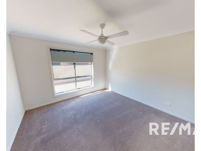 2/18 Marquis Street, Junee NSW 2663