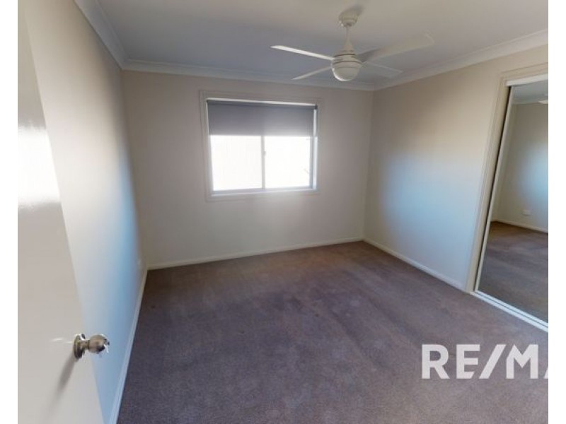 2/18 Marquis Street, Junee NSW 2663