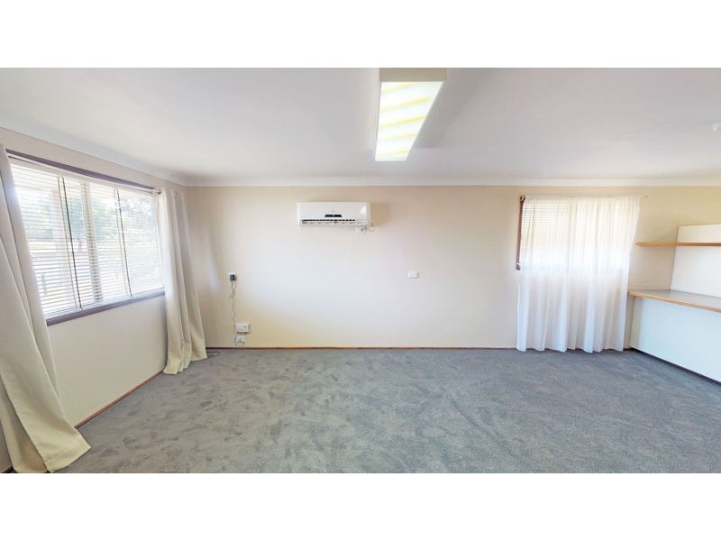 29 Hammond Street, Junee NSW 2663