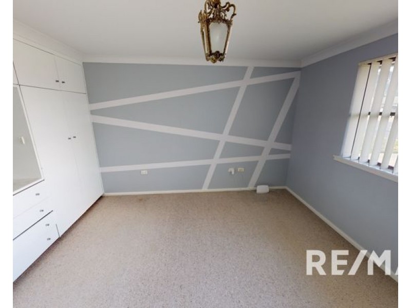 36 Broadway, Junee NSW 2663