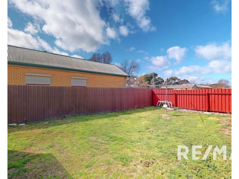 36 Broadway, Junee NSW 2663