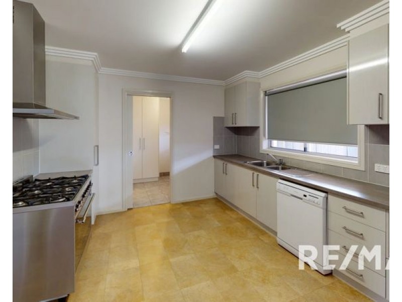 1/18 Marquis Street, Junee NSW 2663